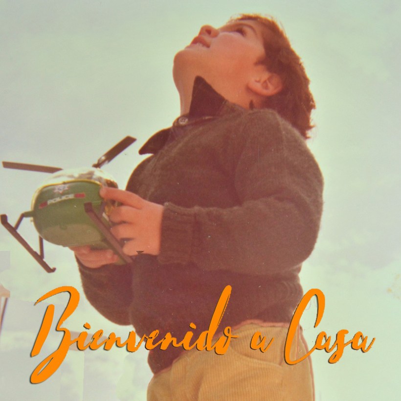 BIENVENIDO A CASA cartel cuadrado